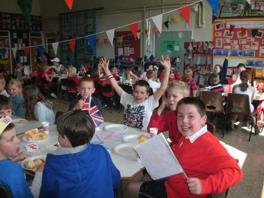 royal-wedding-party-1